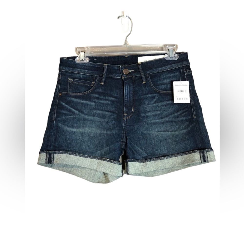 NWT! Treasure & bond dark wash denim shorts.